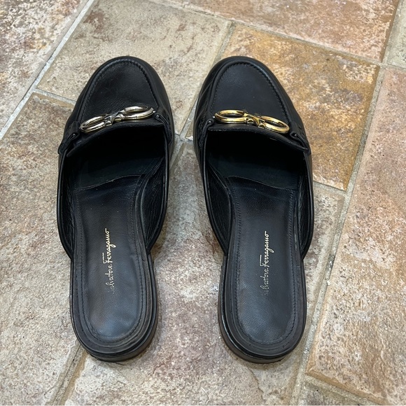 Ferragamo Black Slide Loafers with adjustable Gold/ Silver logo - Picture 4 of 7